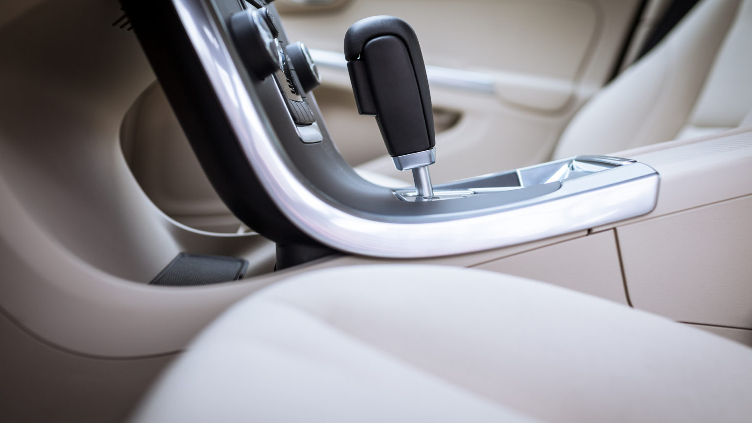 Local airport shuttle service in Channahon, Premium interior of a limousine in Channahon, Illinois, Airport Shuttle Service, from Stop & Go Limo Airport Shuttle Service.