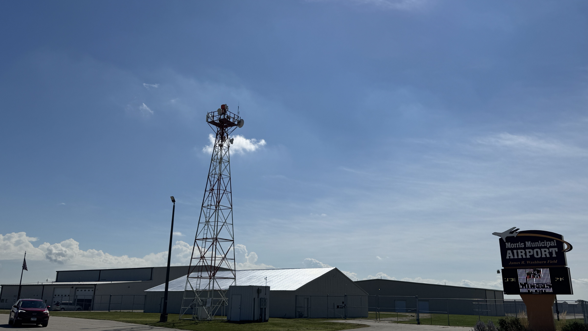 Local airport shuttle service in Morris, Morris Municipal Airport, Illinois, Airport Shuttle Service, from Stop & Go Limo Airport Shuttle Service.