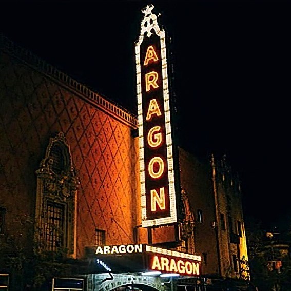 Local concert transportation service in Chicago, Aragon Ballroom concert crowd in the historic Moorish ballroom in Uptown Chicago, from Stop & Go Limo Airport Shuttle Service.