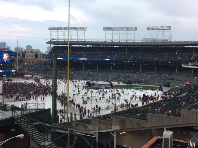 Local concert transportation service in Chicago, Wrigley Field concert night in Chicago, the Friendly Confines lit up for a summer show, from Stop & Go Limo Airport Shuttle Service.